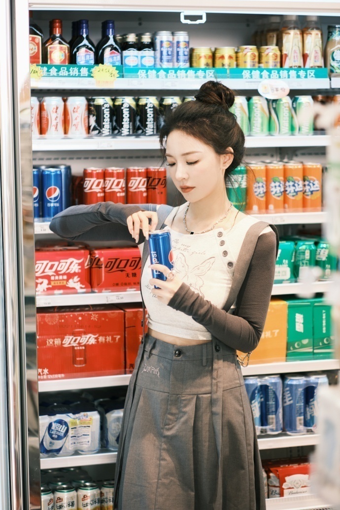 影评配图 · 加班后也能少打扰 · 现实题材